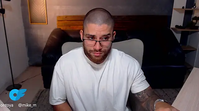 Mike_montoya01 Шоу с уебкамера