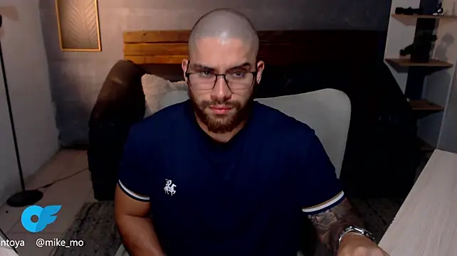 Mike_montoya01 웹캠 쇼