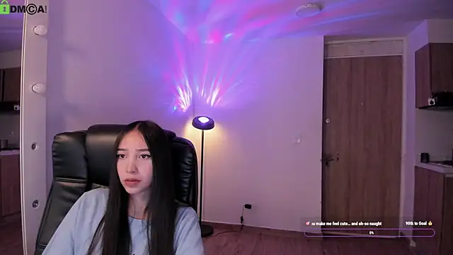 Mikeyvioleta_ – Kamerová šou