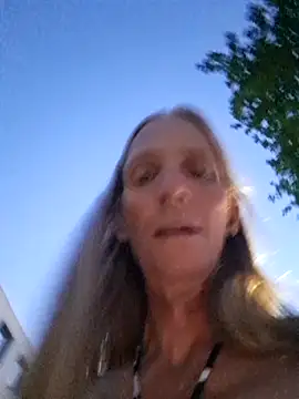 Cheryl_Fn Webbikameraesitys