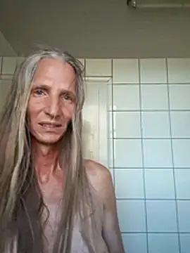Cheryl_F Show in webcam