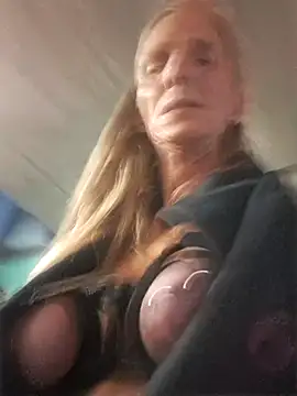 Cheryl_F Show in webcam