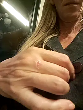 Cheryl_F's Webcam Show