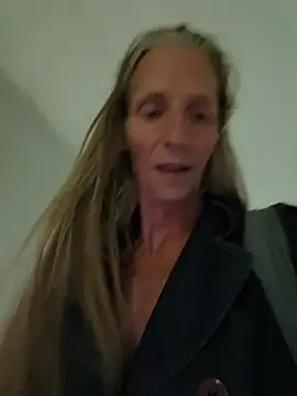 Cheryl_F Show in webcam