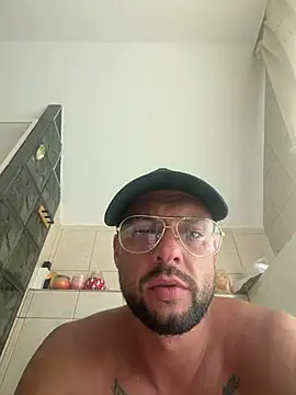 twardyadam5 Webcamshow