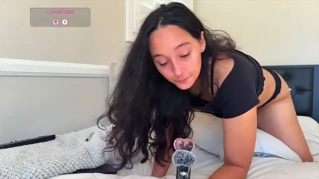 WinnieRin Show in webcam