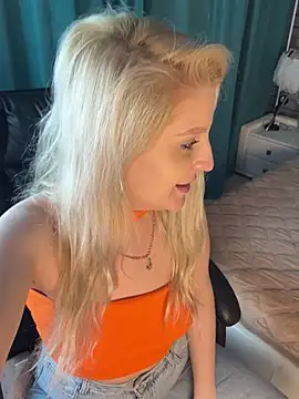 Hot_blondie webkamerás műsora