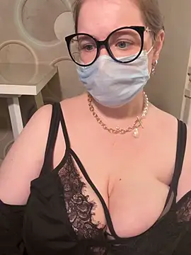 Chat XXX en directo de Curvy__Goddess