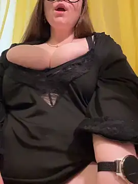แชท XXX สดของ CurvyVelvetXO