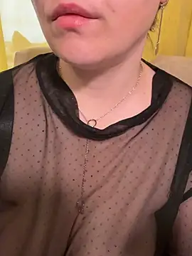 CurvyVelvetXO's Webcam Show