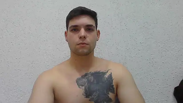 Zure-xxx's Webcam Show