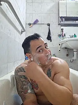 Rueditasss – webcam-show