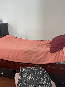 Sala de chat ao vivo de MariamGray1