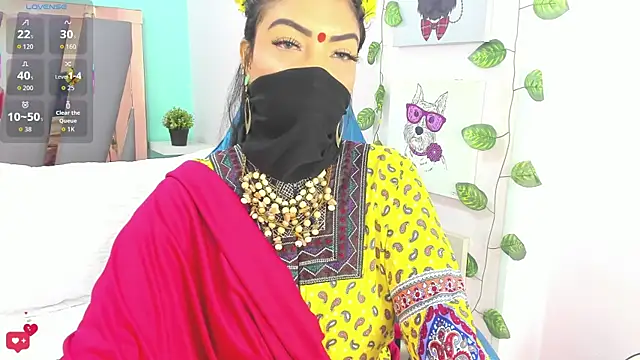 Iniya_Parul Show in webcam