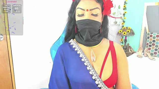Iniya_Parul Webcam-Show