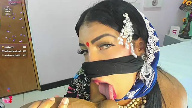Iniya_Parul 即時 XXX 聊天