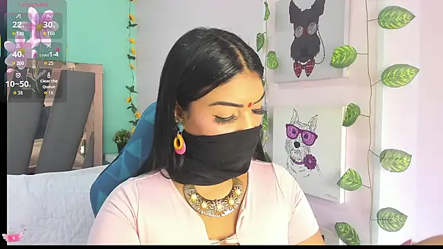 Iniya_Parul Chat XXX in diretta