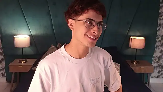 Aaron_Eze webkamerás műsora