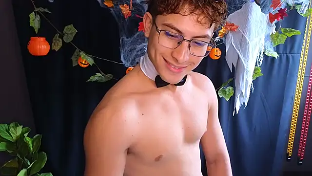 Aaron_Eze Webcam-Show