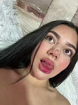 Chat XXX ao vivo de Midori_rosse