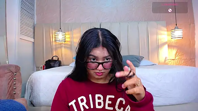 lilithst_ Show in webcam