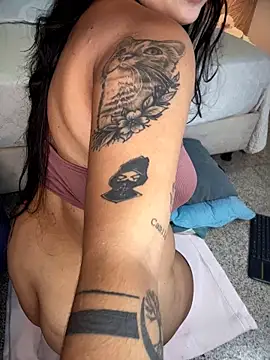lilithst_'s Webcam Show