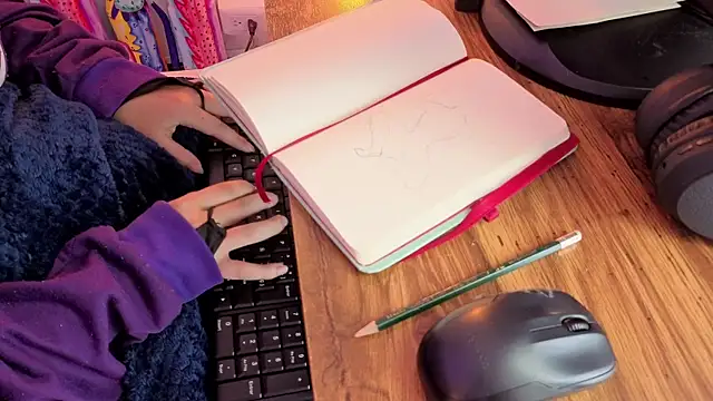 moon_winy's Live XXX Chat