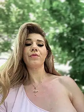 didihairypussy's Webcam Show