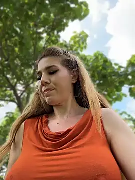 didihairypussy Show in webcam