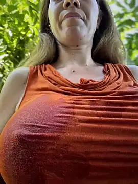 didihairypussy's Webcam Show