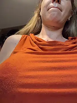 عرض كام didihairypussy