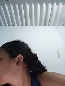 single_virgin's Live XXX Chat
