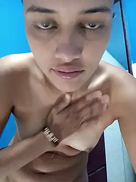 single_virgin's Live XXX Chat