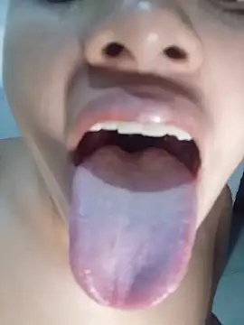 single_virgin's Live XXX Chat