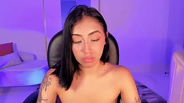 CelesteMoonX's Live XXX Chat