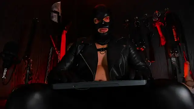 Show Webcam de Master_Connor_BDSM