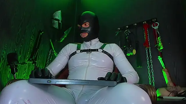 Show Webcam de Master_Connor_BDSM