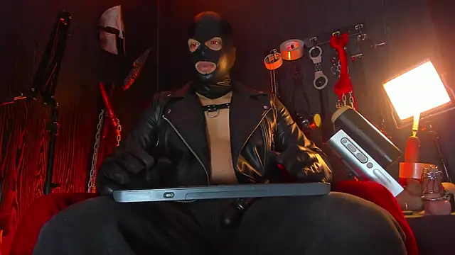 Show Webcam de Master_Connor_BDSM