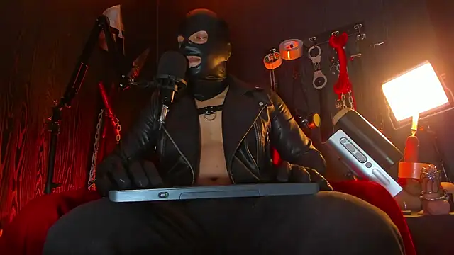 Master_Connor_BDSM Adlı Modelin Web Kamerası Şovu