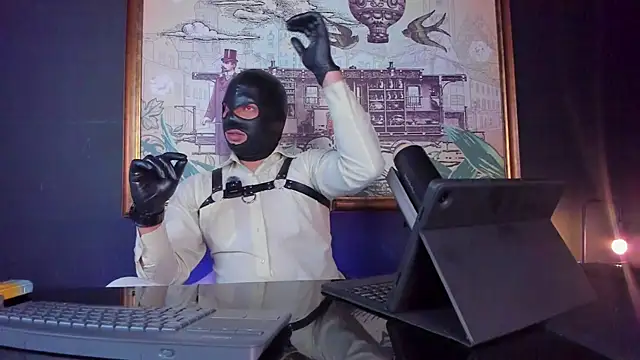 Master_Connor_BDSM: διαδικτυακό σόου στην κάμερα