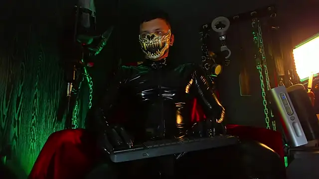 Pokazy przed kamerką – Master_Connor_BDSM