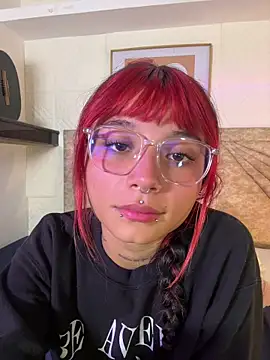 צ'אט XXX בשידור חי של Emma_duff