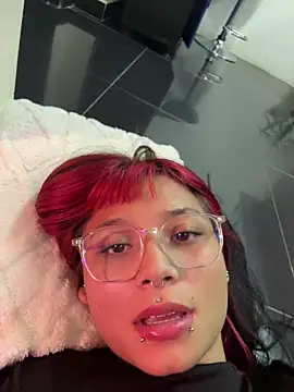 Živý XXX chat Emma_duff