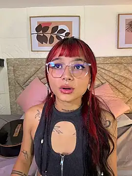 Emma_duff Adlı Modelin Canlı XXX Sohbeti