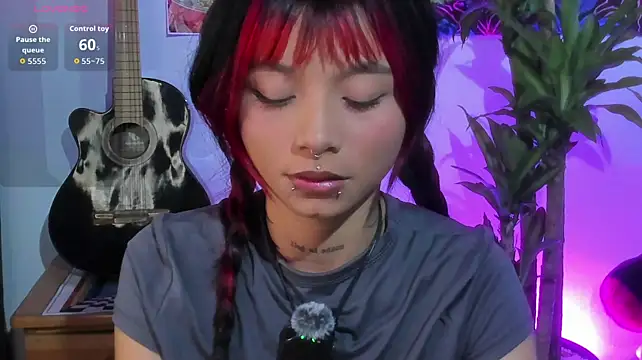 Emma_duff: онлайн-секс-чат