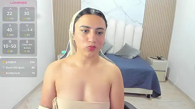 Show modela Aziz_daud na web-kameri