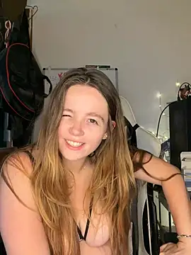 Rhyumii Live XXX-chat