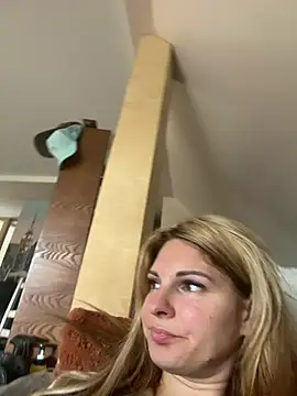 XXX chat uživo modela kinkysarahx