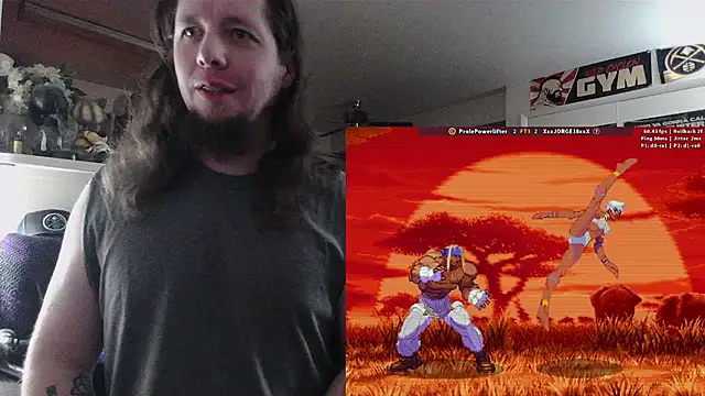 biggerisbetter12 Show Webcam