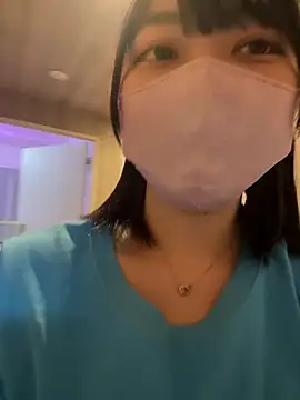 pinkudayo_girl élő XXX-chatje